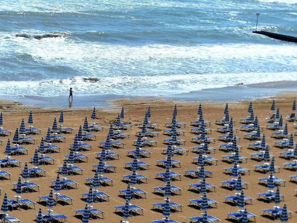 Hotel Colonna Τζεσόλο Λίντο